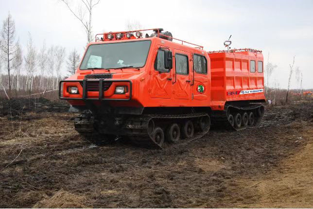 履帶式雙節(jié)森林草原(蘆葦)消防滅火全地形車
